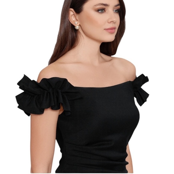 NEW X By XSCAPE Maggie Dress Off the Shoulder Formal Gown Ruffle Sleeve Size 16 - Picture 2 of 8
